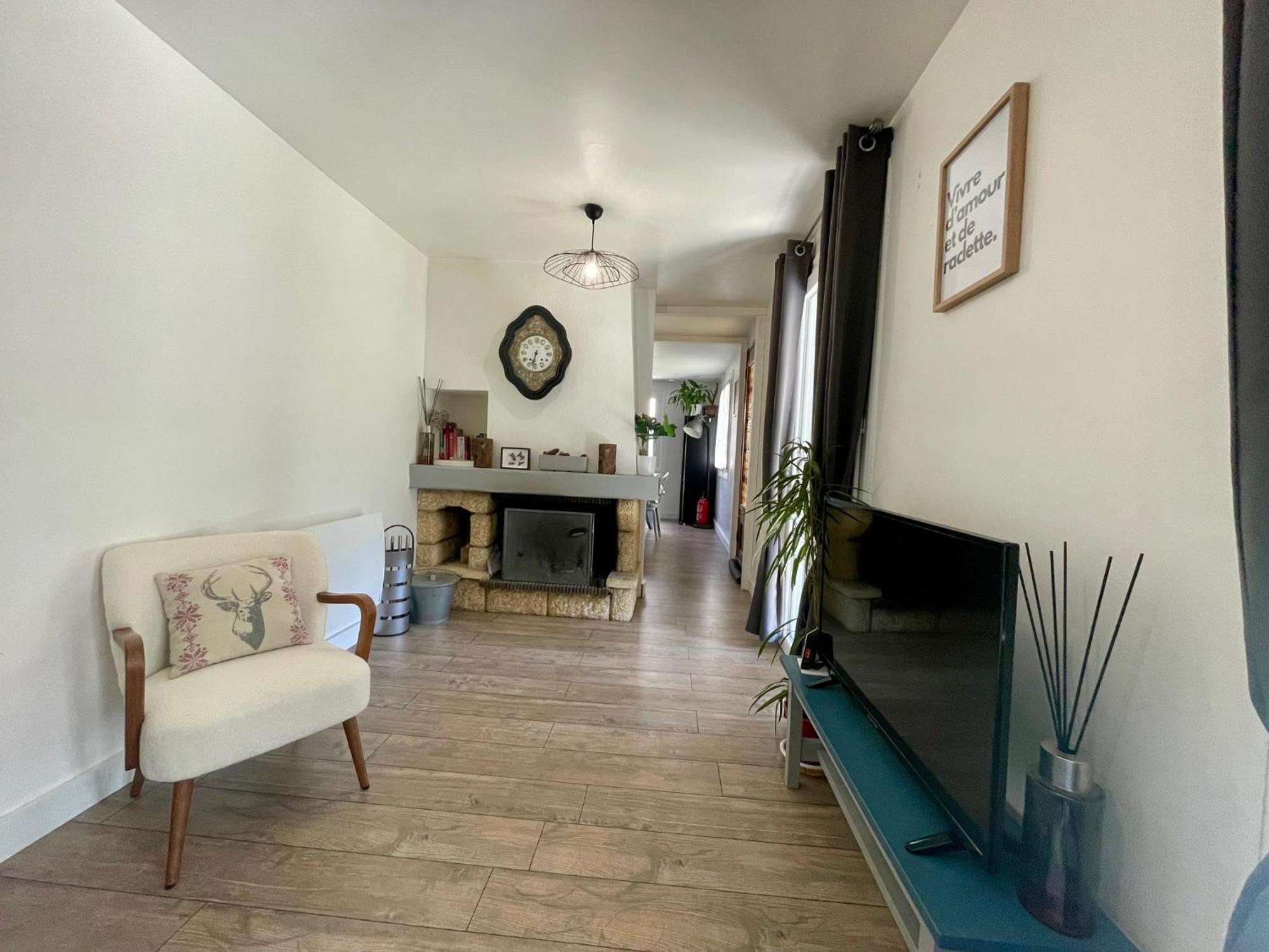 Bel Appartement Dans Residence Cheminee /Jardin 吕兹-圣索沃尔 外观 照片