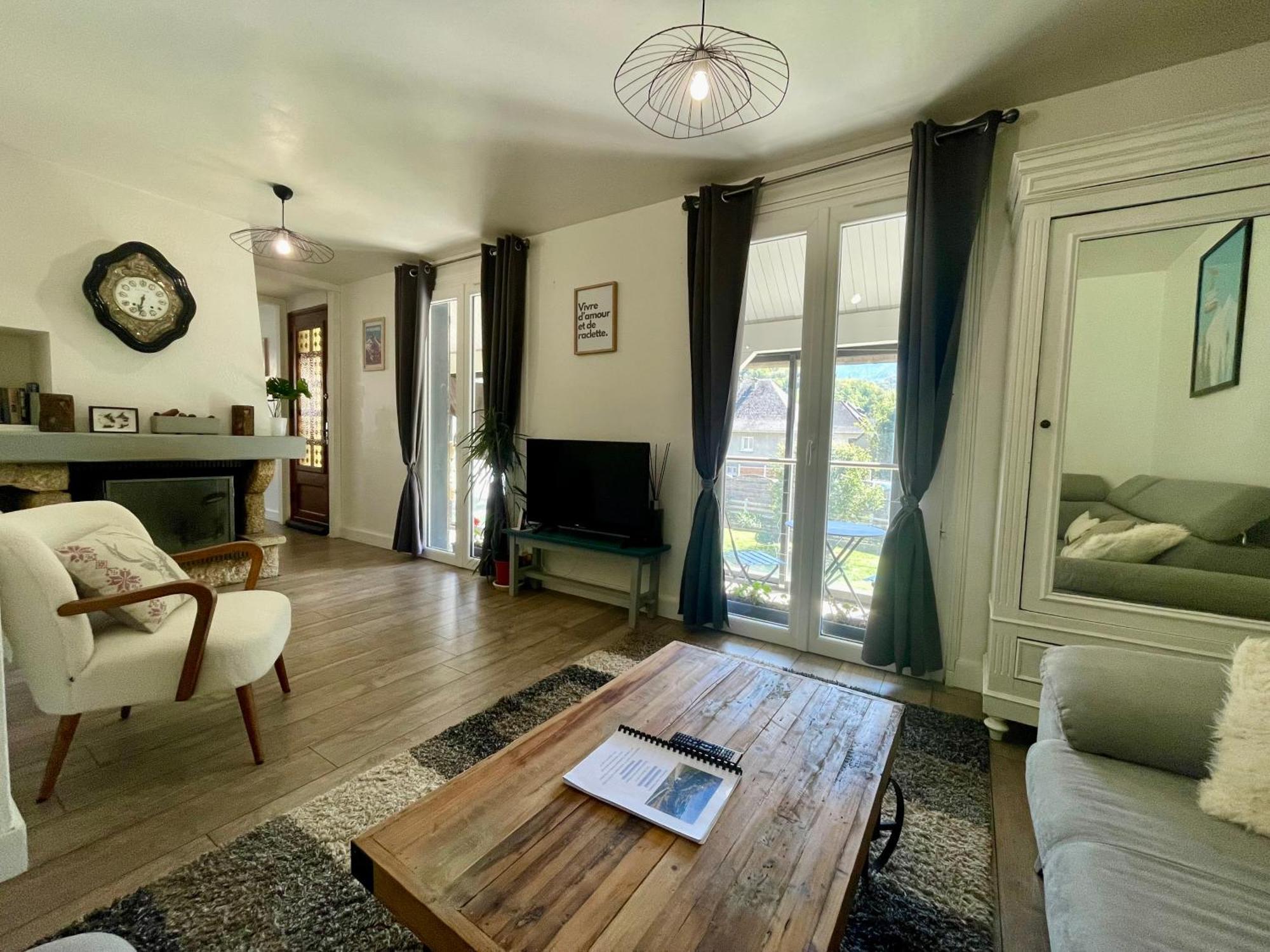 Bel Appartement Dans Residence Cheminee /Jardin 吕兹-圣索沃尔 外观 照片